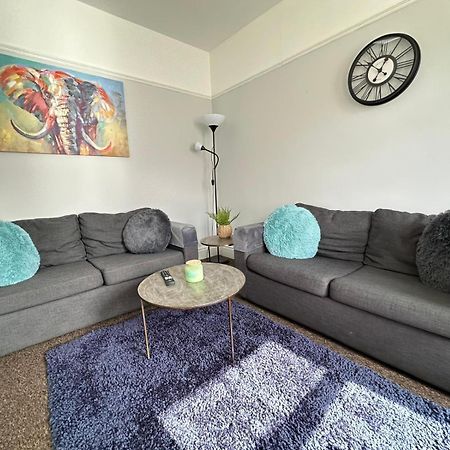 City Hideaway, Entire House Кингстън ъпон Хъл Екстериор снимка
